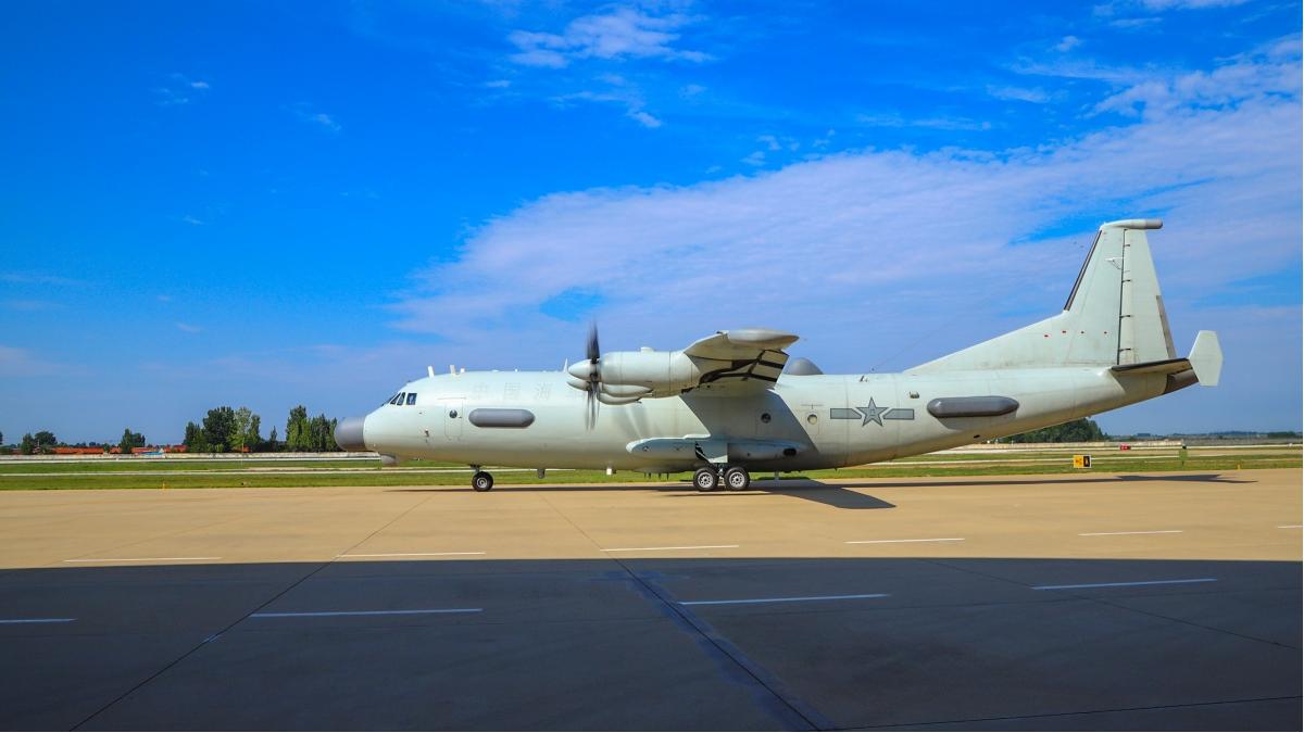 Naval aircraft engage in round-the-clock training